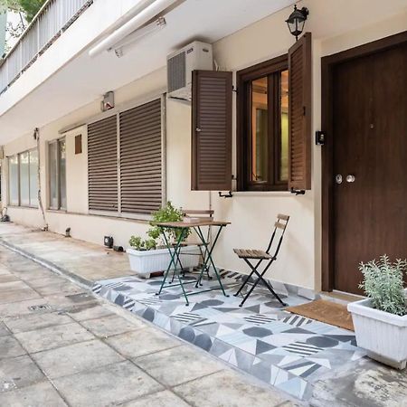 Cute Tiny Apartment In The Heart Of Flisvos Афіни Екстер'єр фото