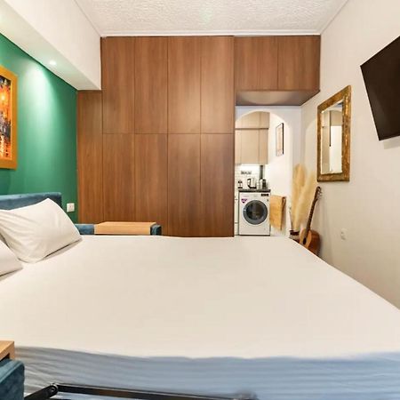 Cute Tiny Apartment In The Heart Of Flisvos Афіни Екстер'єр фото
