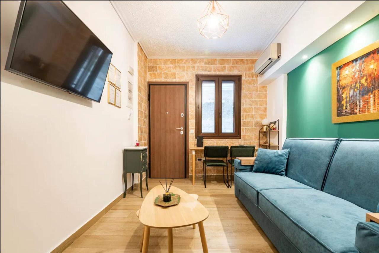 Cute Tiny Apartment In The Heart Of Flisvos Афіни Екстер'єр фото